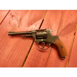Nagant M1895 revolver